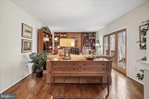 5705 Patrick O'Roarke Ct, Fairfax Station, VA 22039 - Photo 11