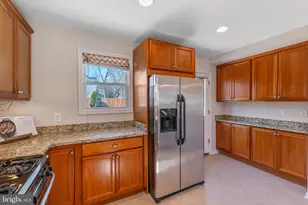 6106 Bangor Dr, Alexandria, VA 22303 - Photo 13