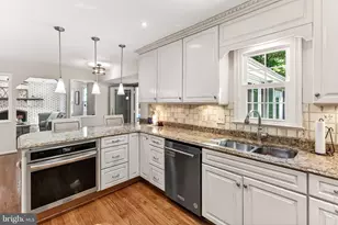 6327 Youngs Branch Dr, Fairfax Station, VA 22039 - Photo 11