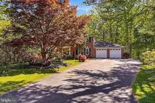 6327 Youngs Branch Dr, Fairfax Station, VA 22039 - Photo 3