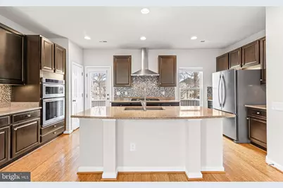 9640 Pullman Place, Fairfax, VA 22031 - Photo 13