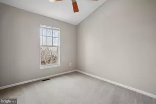 6562 Kelsey Point Cir, Alexandria, VA 22315 - Photo 15