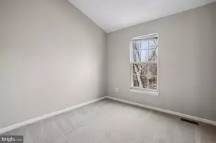 6562 Kelsey Point Cir, Alexandria, VA 22315 - Photo 17