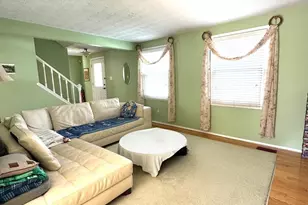 1150 Kettle Pond Ln, Great Falls, VA 22066 - Photo 3