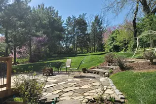 1150 Kettle Pond Ln, Great Falls, VA 22066 - Photo 3