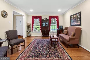 11643 Captain Rhett Ln, Fairfax Station, VA 22039 - Photo 9