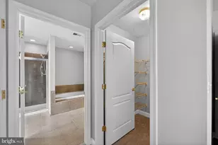 2905 Saintsbury Plaza, Fairfax, VA 22031 - Photo 21