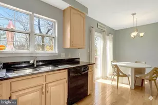 5715 Clapham Rd, Alexandria, VA 22315 - Photo 9