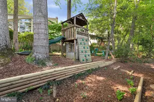 9833 Natick Rd, Burke, VA 22015 - Photo 49