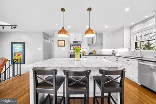 15014 Tarleton Dr, Centreville, VA 20120 - Photo 13