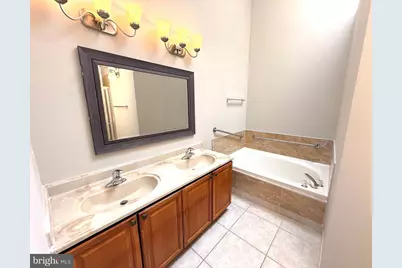 6166 Wellington Commons Drive, Alexandria, VA 22310 - Photo 11