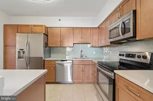 5505 Seminary Rd, Falls Church, VA 22041 - Photo 11