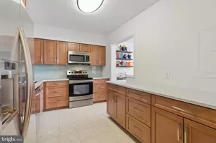 5505 Seminary Rd, Falls Church, VA 22041 - Photo 9