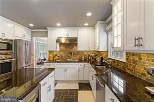 10904 Equestrian Ct, Reston, VA 20190 - Photo 19