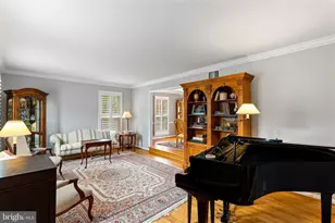 10904 Equestrian Ct, Reston, VA 20190 - Photo 7