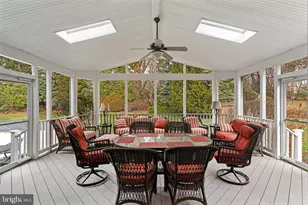 10904 Equestrian Ct, Reston, VA 20190 - Photo 25