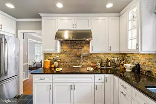 10904 Equestrian Ct, Reston, VA 20190 - Photo 21