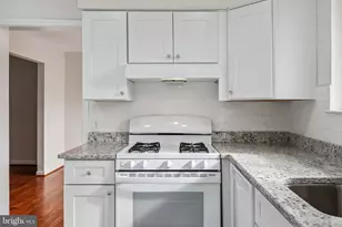 5401 Southampton Dr, Springfield, VA 22151 - Photo 13