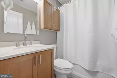 11860 S Lakes Court, Reston, VA 20191 - Photo 25