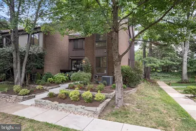 11860 S Lakes Court, Reston, VA 20191 - Photo 35