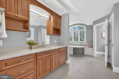 3527 Valeview Drive, Oakton, VA 22124 - Photo 27