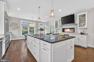 3527 Valeview Dr, Oakton, VA 22124 - Photo 13