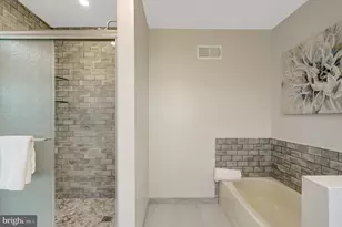 7627 Luton Pl, Alexandria, VA 22315 - Photo 29