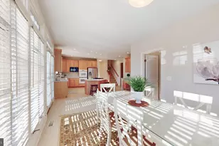 1096 Great Passage Blvd, Great Falls, VA 22066 - Photo 19