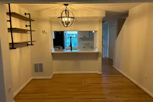 8317 Brookvale Ct, Springfield, VA 22153 - Photo 7