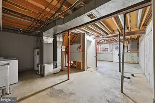 5831 Rock Forest Ct, Centreville, VA 20121 - Photo 25