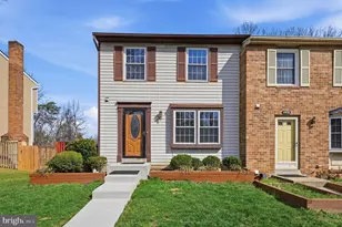5831 Rock Forest Ct, Centreville, VA 20121 - Photo 1