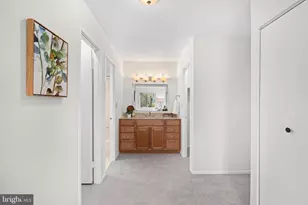 8370 Greensboro Dr, McLean, VA 22102 - Photo 19