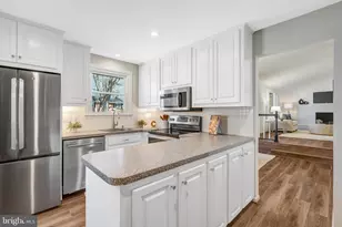 10409 Ashcroft Way, Fairfax, VA 22032 - Photo 15