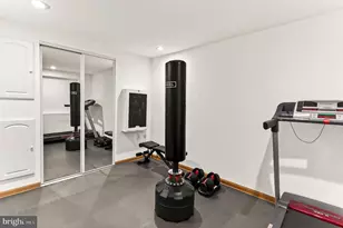 8010 Rockwood Ct, Springfield, VA 22153 - Photo 33