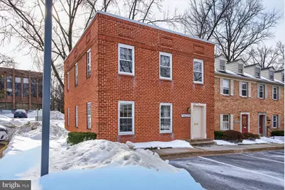 1311 Vincent Place #19, McLean, VA 22101 - Photo 3