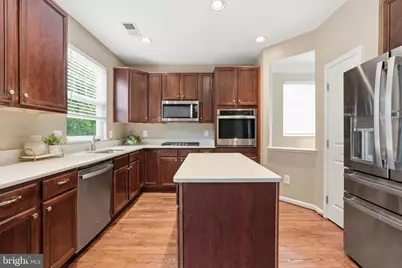 8102 Dove Cottage Court, Lorton, VA 22079 - Photo 9