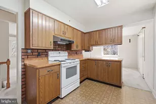 3806 Howard St, Annandale, VA 22003 - Photo 13