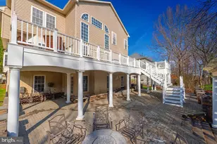 5078 Twinbrook Run Dr, Fairfax, VA 22032 - Photo 5