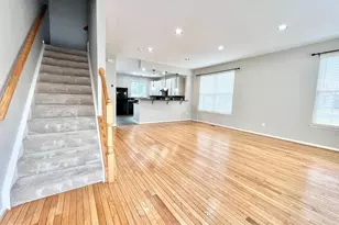 6400 Warren Point Ct, Alexandria, VA 22315 - Photo 3