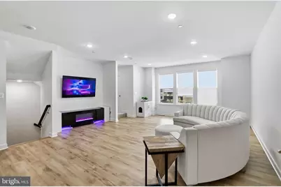 4965 Longmire Way, Chantilly, VA 20151 - Photo 3