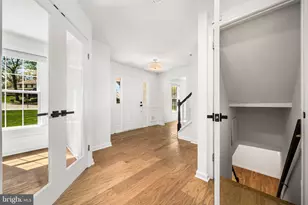 10840 Fieldwood Dr, Fairfax, VA 22030 - Photo 7