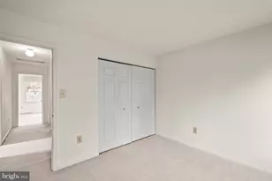 9005 Penn Manor Ct, Springfield, VA 22153 - Photo 17