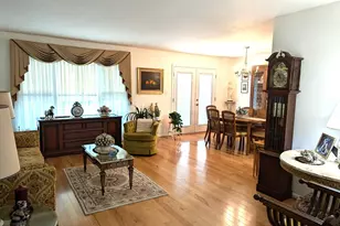 9005 Penn Manor Ct, Springfield, VA 22153 - Photo 5