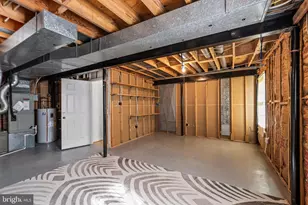 9005 Penn Manor Ct, Springfield, VA 22153 - Photo 33