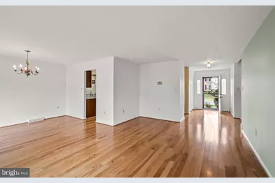 9005 Penn Manor Court, Springfield, VA 22153 - Photo 7