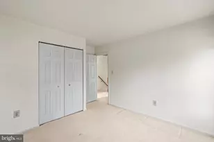 9005 Penn Manor Ct, Springfield, VA 22153 - Photo 17