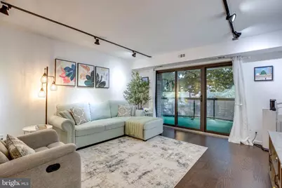 8350 Greensboro Drive #119, McLean, VA 22101 - Photo 9