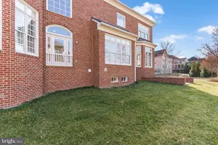 4522 Mixed Willow Pl, Chantilly, VA 20151 - Photo 25