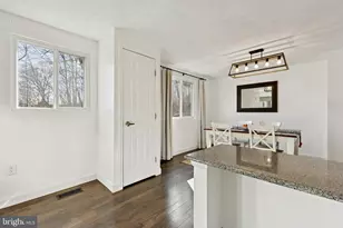 5851 Rock Forest Ct, Centreville, VA 20121 - Photo 13