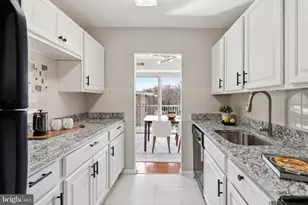 8001 Chanute Pl, Falls Church, VA 22042 - Photo 19